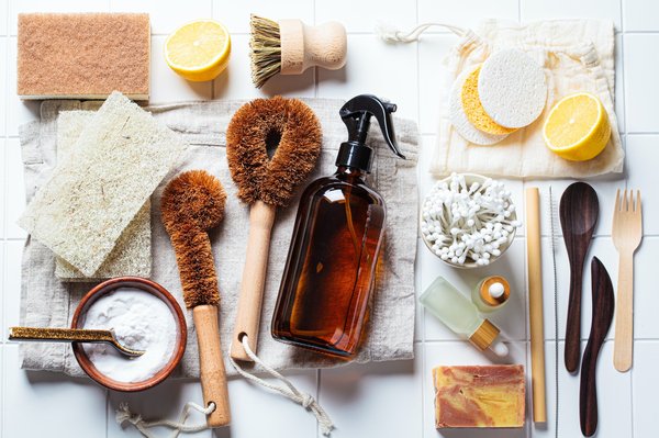 How to Choose the Perfect Clutch That Fits All Your Essentials for a Corporate Event?